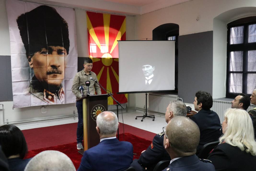 Atatürk mezun olduğu Manastır Askeri İdadisi'nde anıldı 10